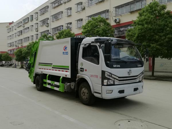 程力威牌CLW5090ZYS6型壓縮式垃圾車(chē)